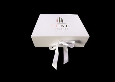 중국 덮개 박판 소매 접히는 선물 상자 소매로 백색 리본 로즈 금 로고 공장