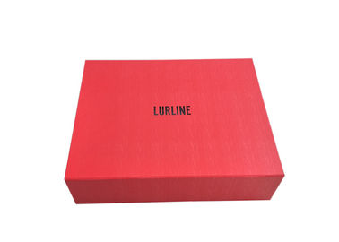 중국 옷 포장을 위한 빨간 자석 Foldable 선물 상자 뜨거운 포일 검정 로고 공장