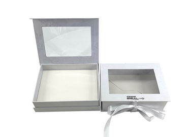 중국 명확한 PVC 창 돋을새김하는 Foldable 선물 상자/리본 마감을 가진 뜨거운 각인 표면 공장