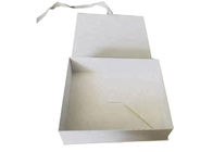 서류상 선물 상자 백색 리본 직사각형 모양 Panton 접히는 마분지 인쇄 협력 업체